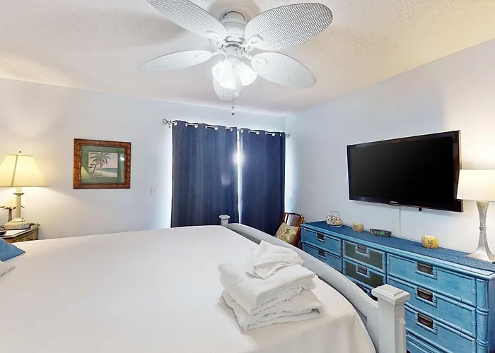 Holiday home Sea Oats A203